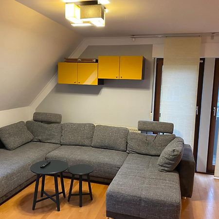 Fewo Lachristina Koeln-Bonn-Siegburg โทรสดอร์ฟ ภายนอก รูปภาพ